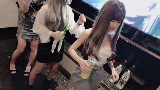 linlinbebe-swag-太壞了❗️KTV玩脫衣遊戲被抓到沒穿內褲直接帶走口爆?