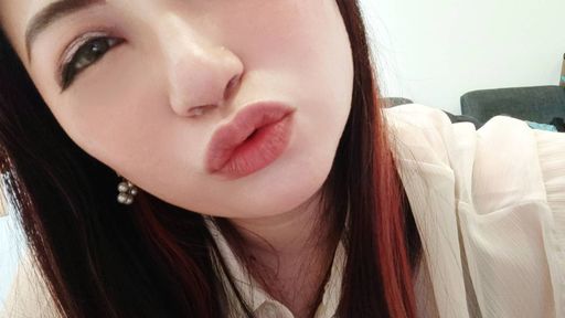 hcupkate-swag-除毛後用大屌插自己,好想要有大屌來幹死我