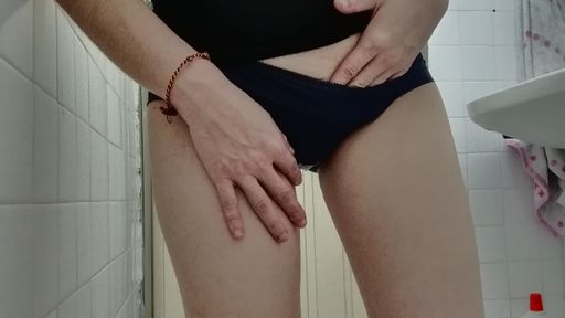 angelabibi-swag-家人外出 *性质冲冲* *比比洗澡到一半高潮篇*